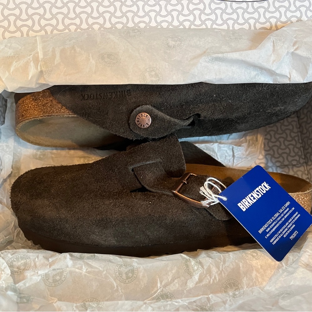 NWT Birkenstock Dark Brown Suede Clogs, size 38